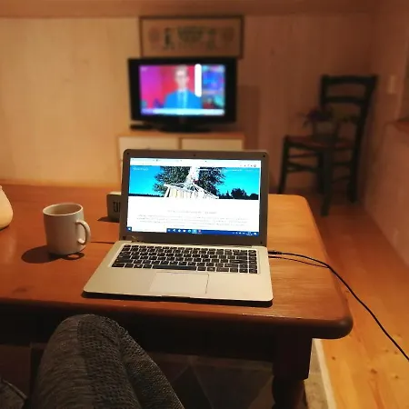 Апартаменты Self Check-in Attic Next To Hiking Trails Karde