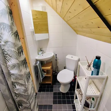Self Check-in Attic Next To Hiking Trails *