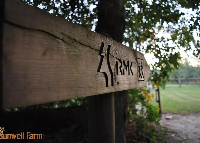 Self Check-in Attic Next To Hiking Trails *