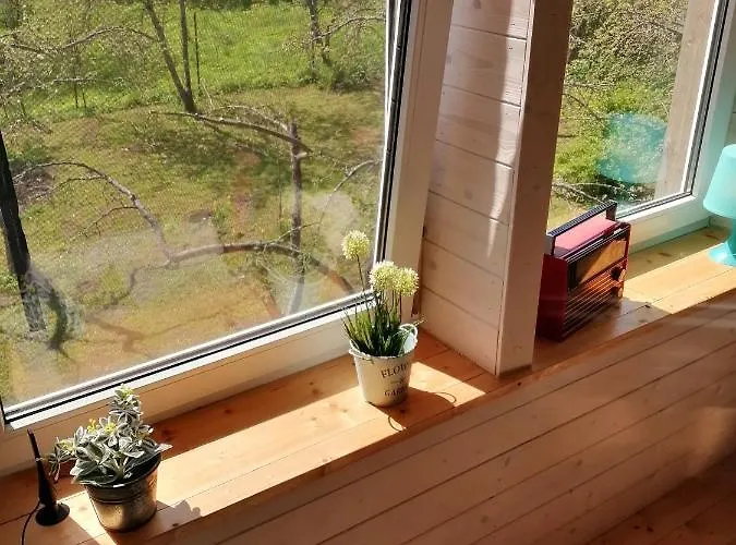 Self Check-in Attic Next To Hiking Trails *