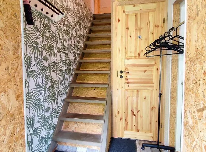 Self Check-in Attic Next To Hiking Trails