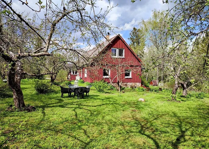 Self Check-in Attic Next To Hiking Trails شقة Kärde