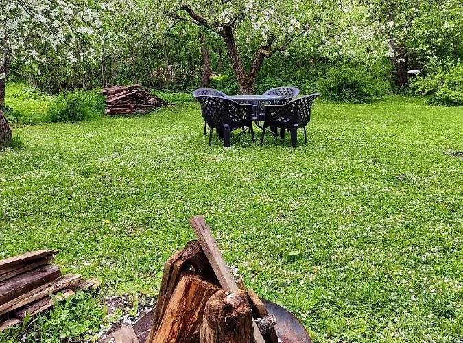 Self Check-in Attic Next To Hiking Trails شقة