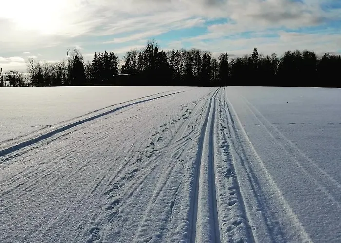 Self Check-in Attic Next To Hiking Trails شقة Kärde