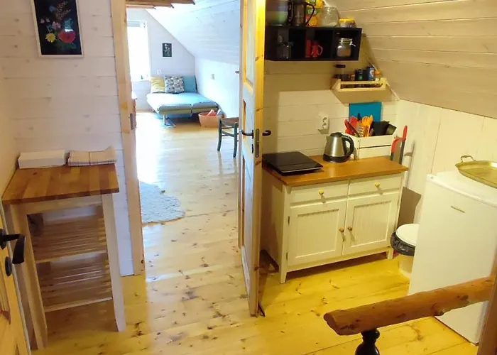 Self Check-in Attic Next To Hiking Trails شقة Kärde